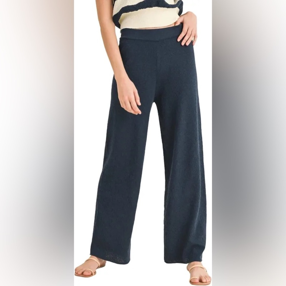 Cozy winter sweatpants! Thick knit miou muse black sweatpants perfect for winter